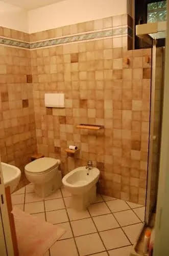 Hotel Al Monte Guest House Civate
