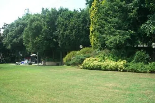 Al Monte Guest House Civate Hotel