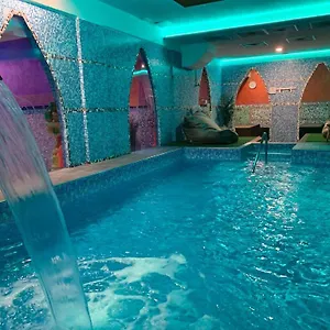 Otel Impero Beauty & - Bike, Cantello
